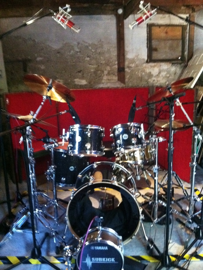 Drumset in recording studio